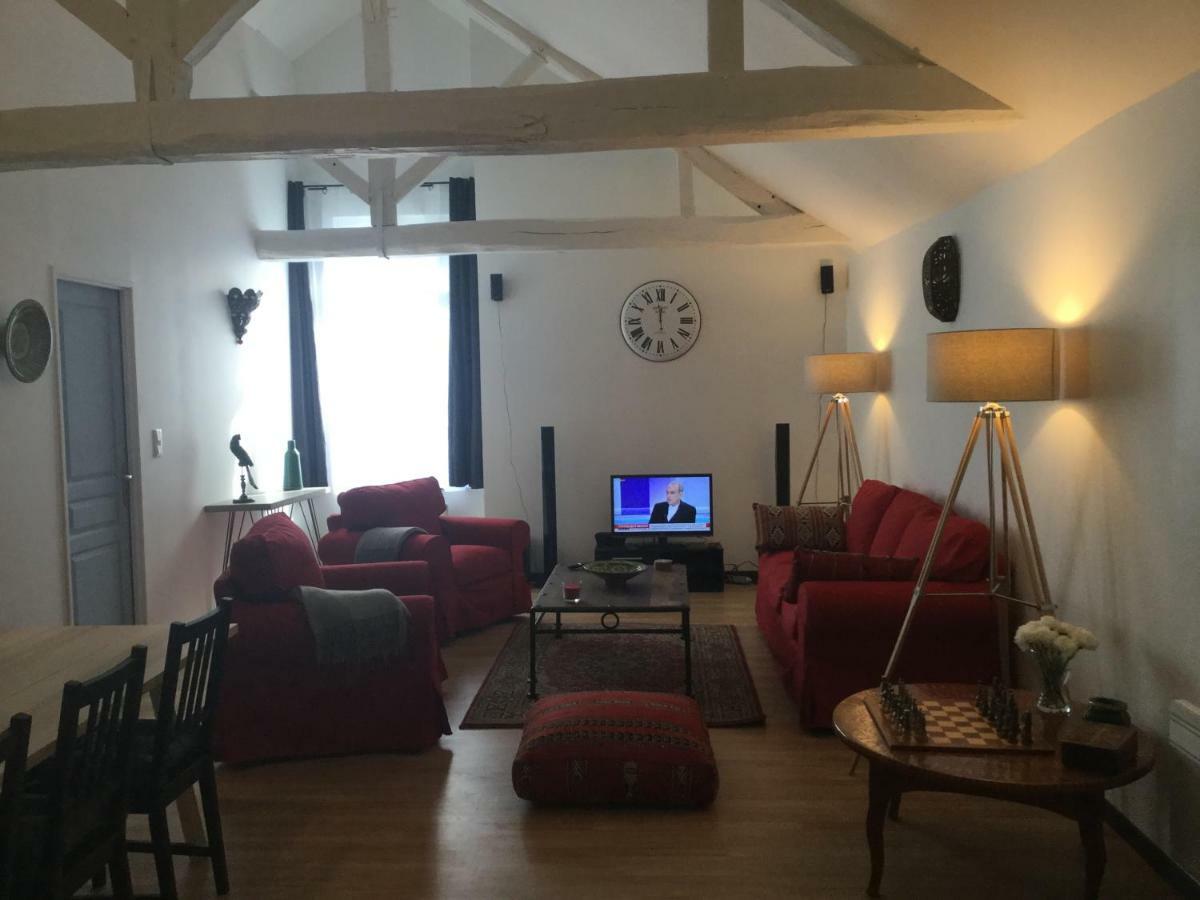 Appartement Gite Spacieux Et Confortable Saint-Paterne-Racan Exteriér fotografie